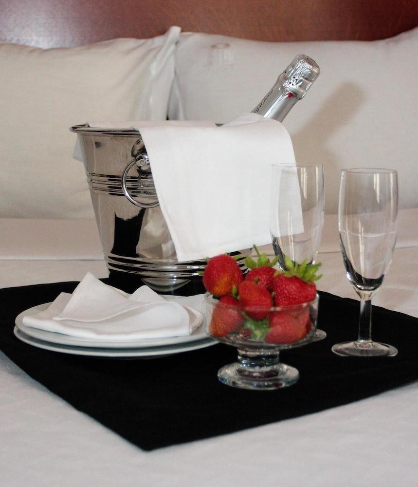 Galeria Suite Hotel Aveiro Exterior foto