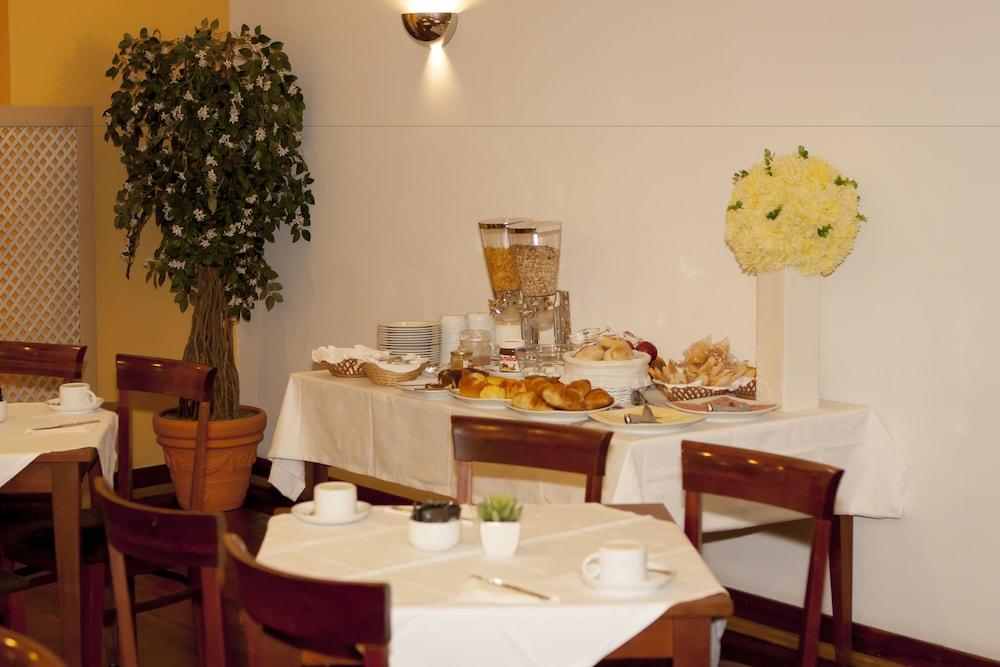 Galeria Suite Hotel Aveiro Exterior foto