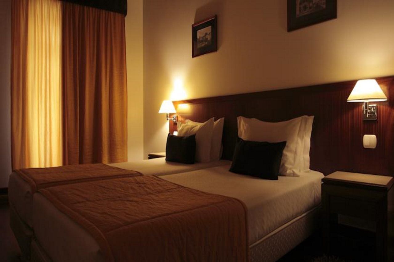 Galeria Suite Hotel Aveiro Exterior foto